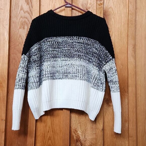 Express Colorblock Slouchy Oversized Crew Neck Knit Sweater, Medium, Black White - Picture 2 of 7